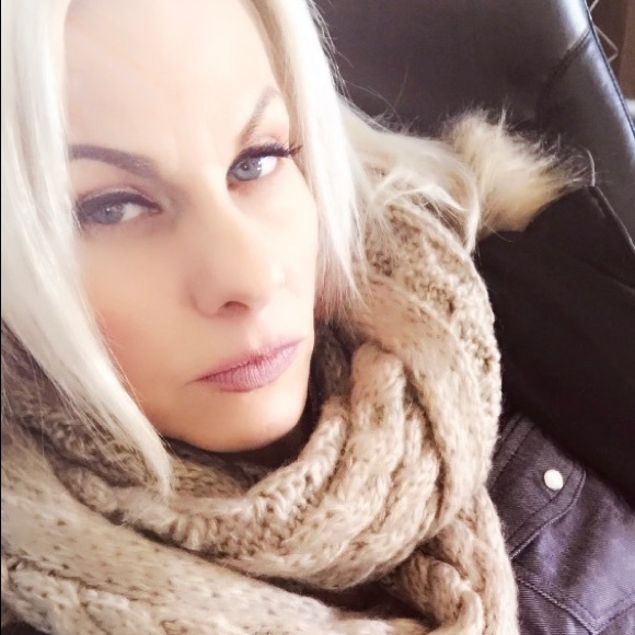 Meet your Posher, Kristine - Picture 7 of 8